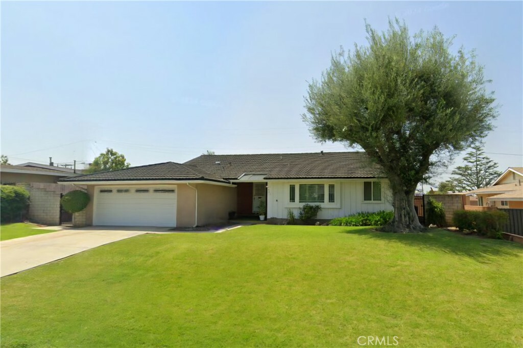 Property Photo:  933 S Fircroft Street  CA 91791 