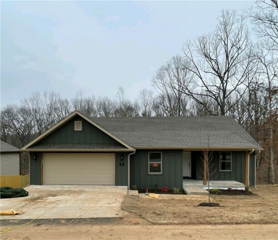 Property Photo:  10 Kent Drive  AR 72714 