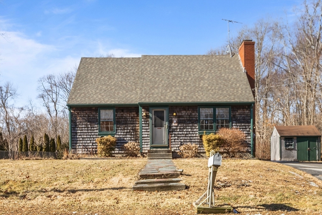 Property Photo:  43 Watuppa  RI 02878 