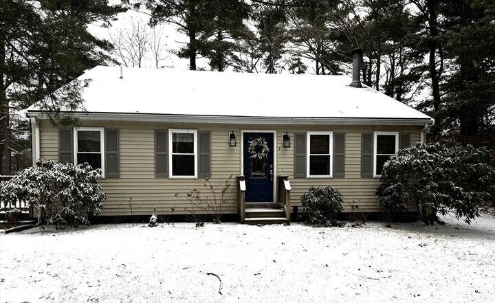 Property Photo:  7 Summer St  MA 02571 