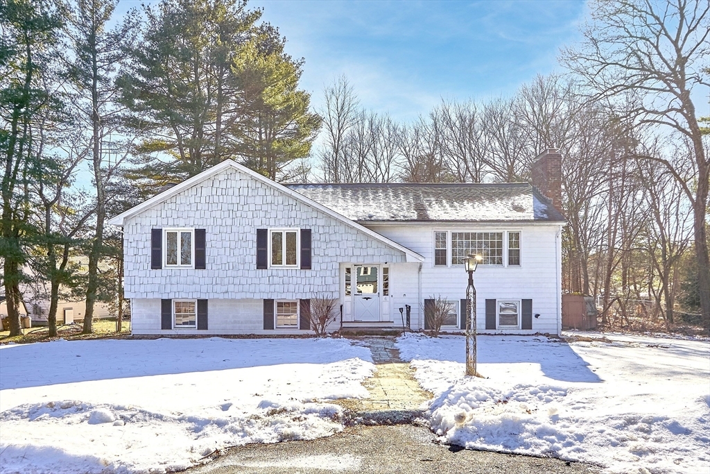 4 Saint James Cir  Acton MA 01720 photo