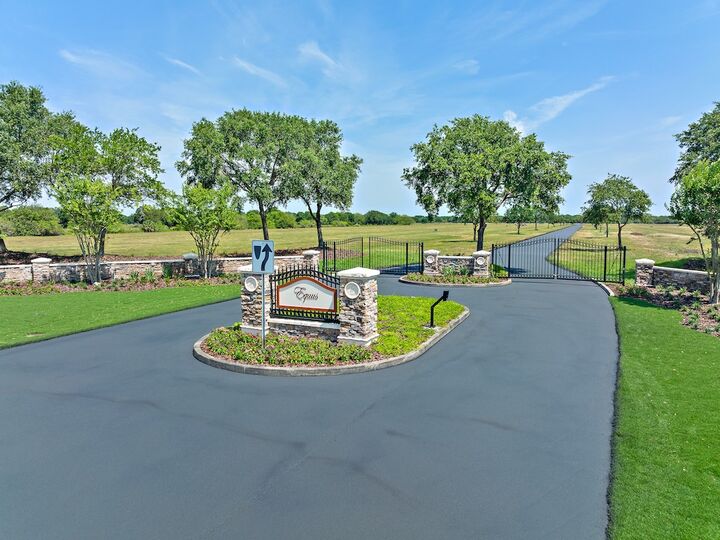 Property Photo: 6980 71st Court FL 32967