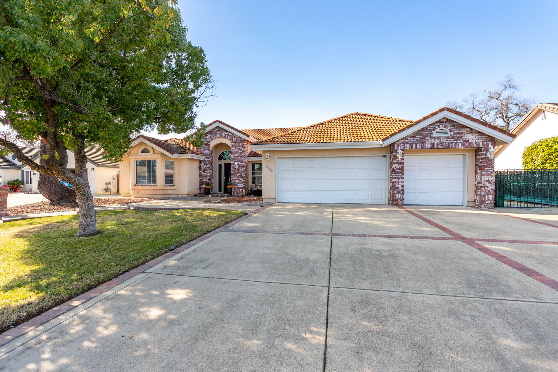 Property Photo:  5414 Indianwood Drive  CA 96001 