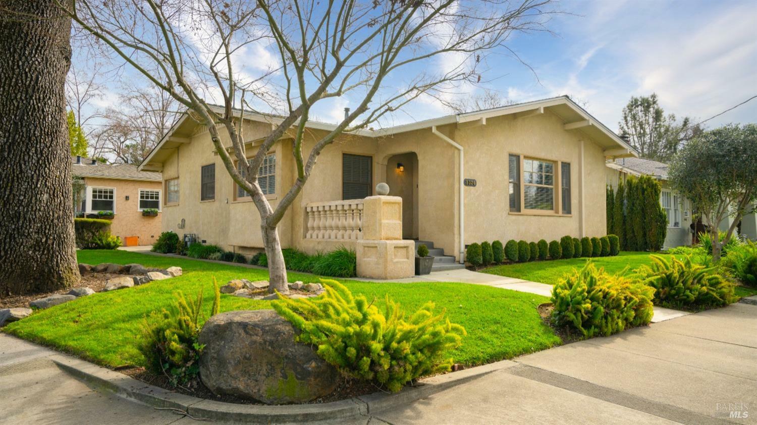 Property Photo:  204 Ridgway Avenue  CA 95401 