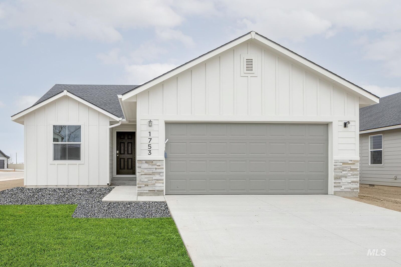 Property Photo:  1753 SW Pegasus Peak Ave  ID 83647 