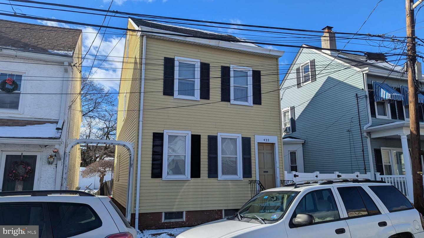 Property Photo:  422 Prince Street  NJ 08505 