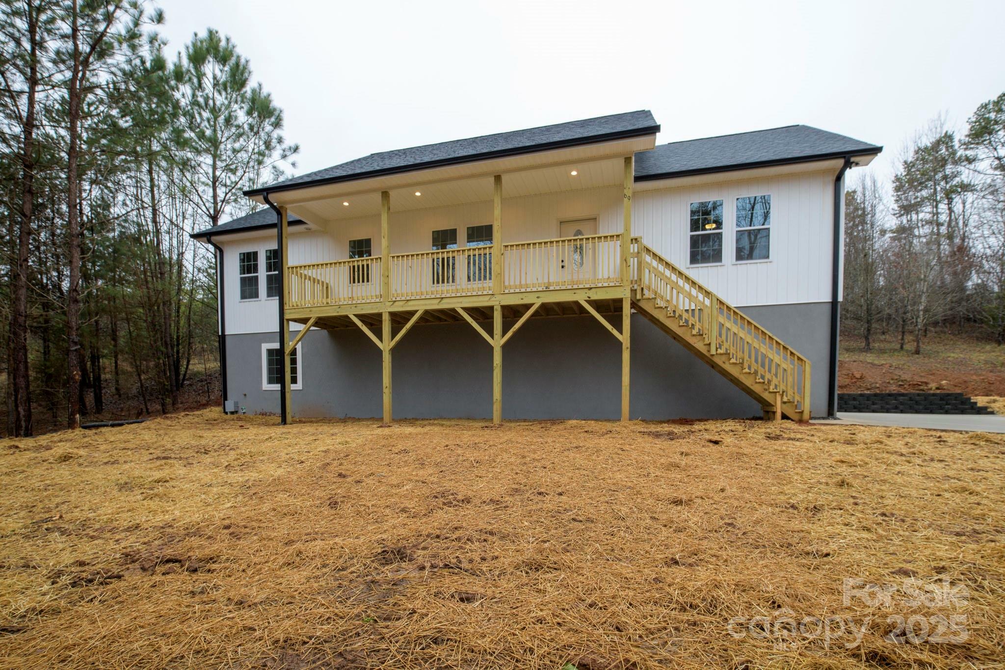 Property Photo:  67 &Amp 69 Highland Avenue W  NC 28630 