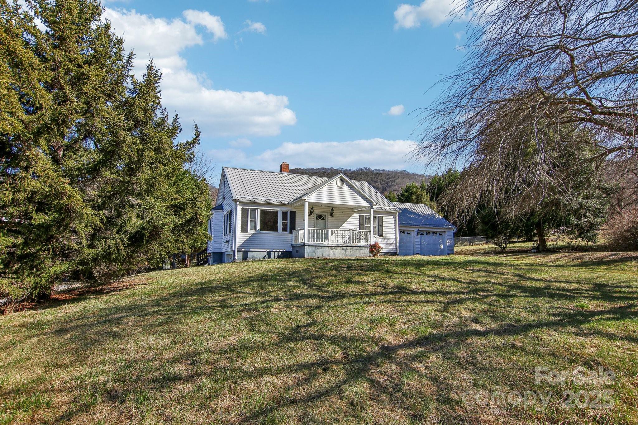 Property Photo:  5133 Dutch Cove Road  NC 28716 