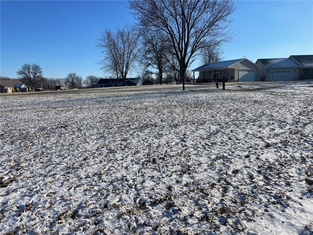 Property Photo:  66 S Shores  IL 61951 