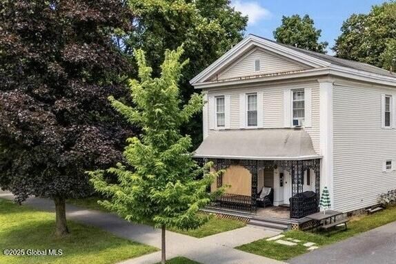 Property Photo:  109 Lake Avenue 4  NY 12866 