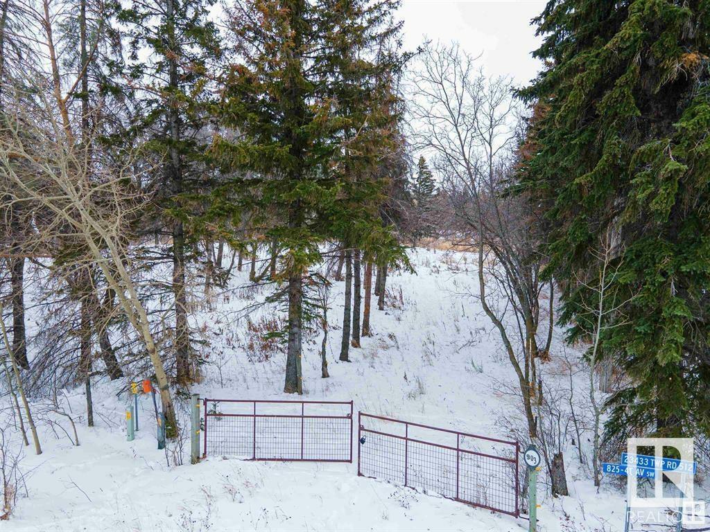 Property Photo:  825 41 Avenue SW  AB T6X 2T2 