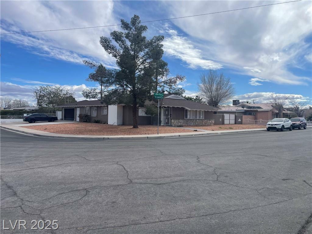 Property Photo: 1901 Juana Vista Street NV 89102