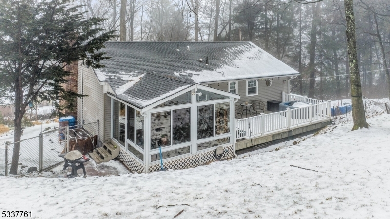 Property Photo:  137 Fairview Ave  NJ 08829 