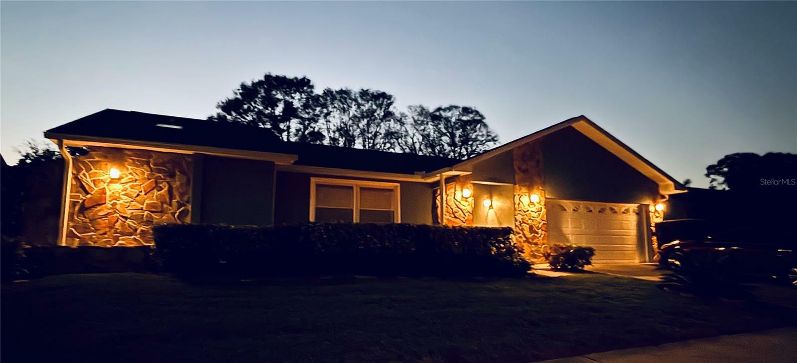 Property Photo:  3053 Glenwood Court  FL 34695 