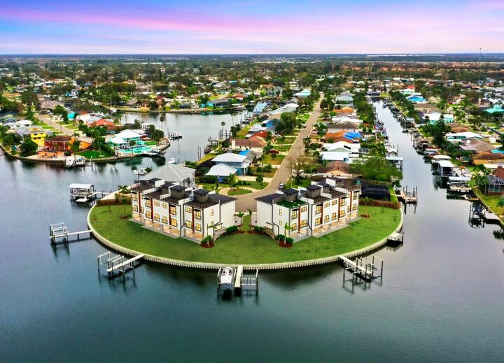 Property Photo: 777 Gran Kaymen Way FL 33572