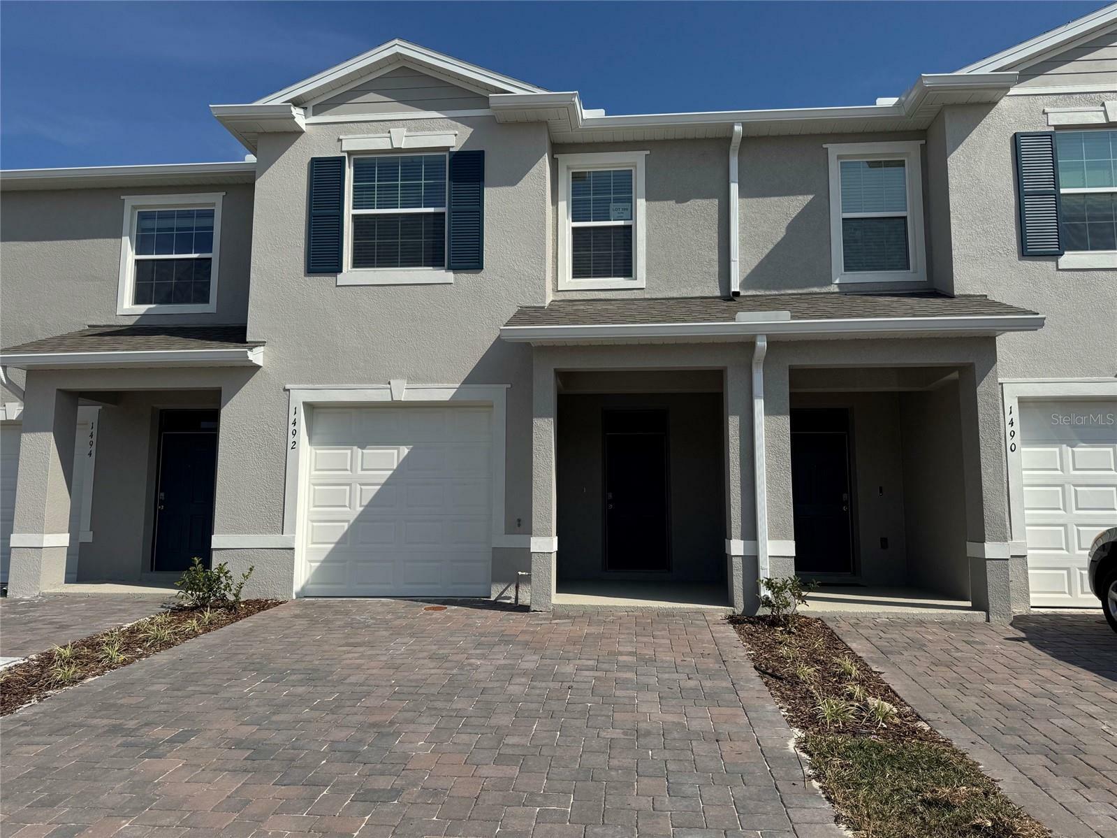 Property Photo: 1492 Isleta Loop FL 34741