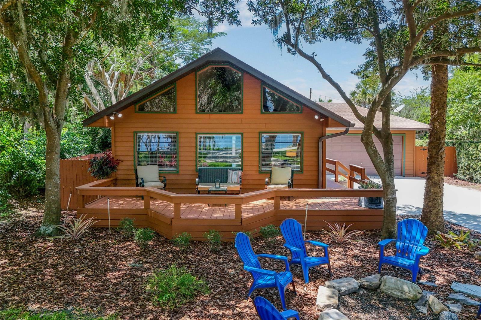 Property Photo: 2929 Lakeshore Drive FL 32757