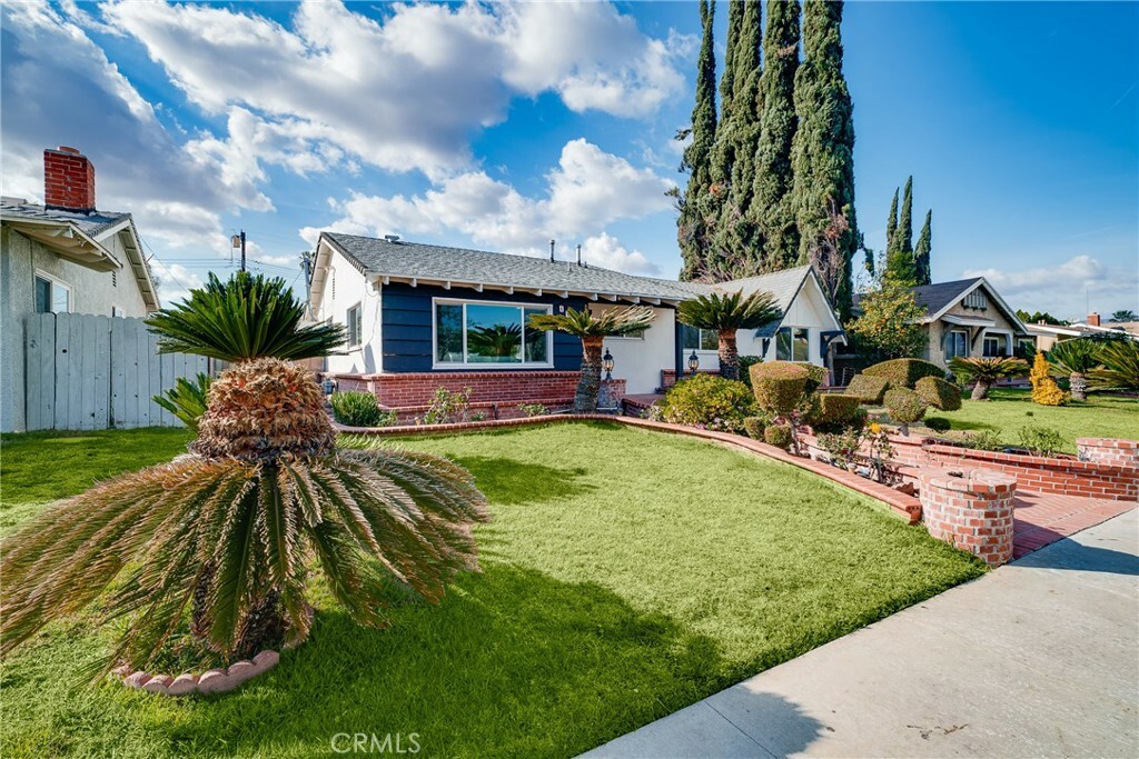 Property Photo:  6901 Fallbrook Avenue  CA 91307 