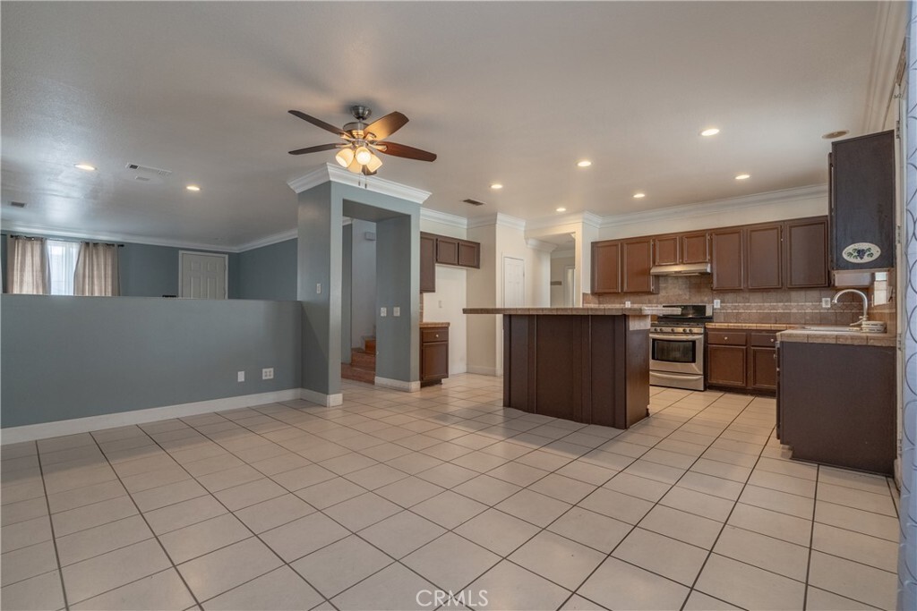 Property Photo: 434 Ocean Avenue CA 92571