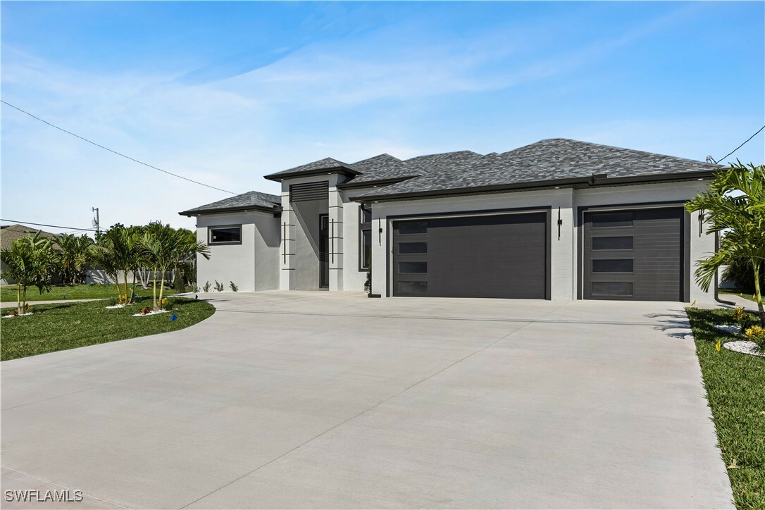 Property Photo: 1737 Savona Parkway W FL 33914