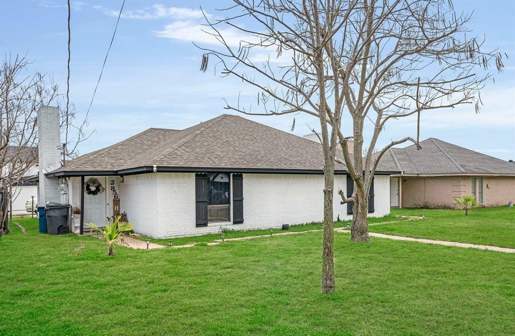 Property Photo:  2856 Edd Road  TX 75253 