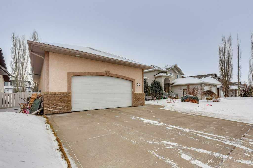 Property Photo:  127 Lougheed Close  AB T4R 3L9 