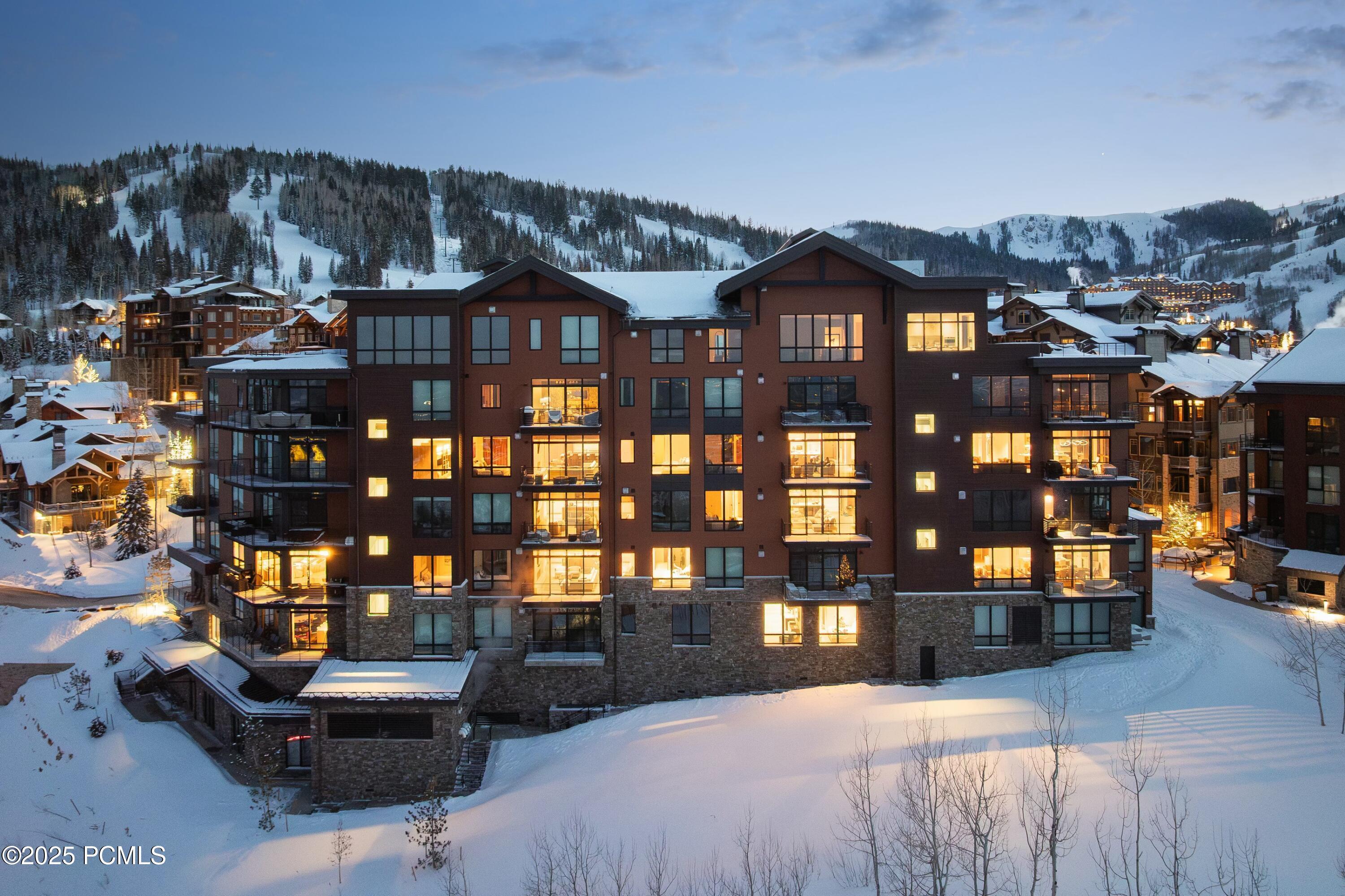 Property Photo: 7677 Village Way 403 UT 84060