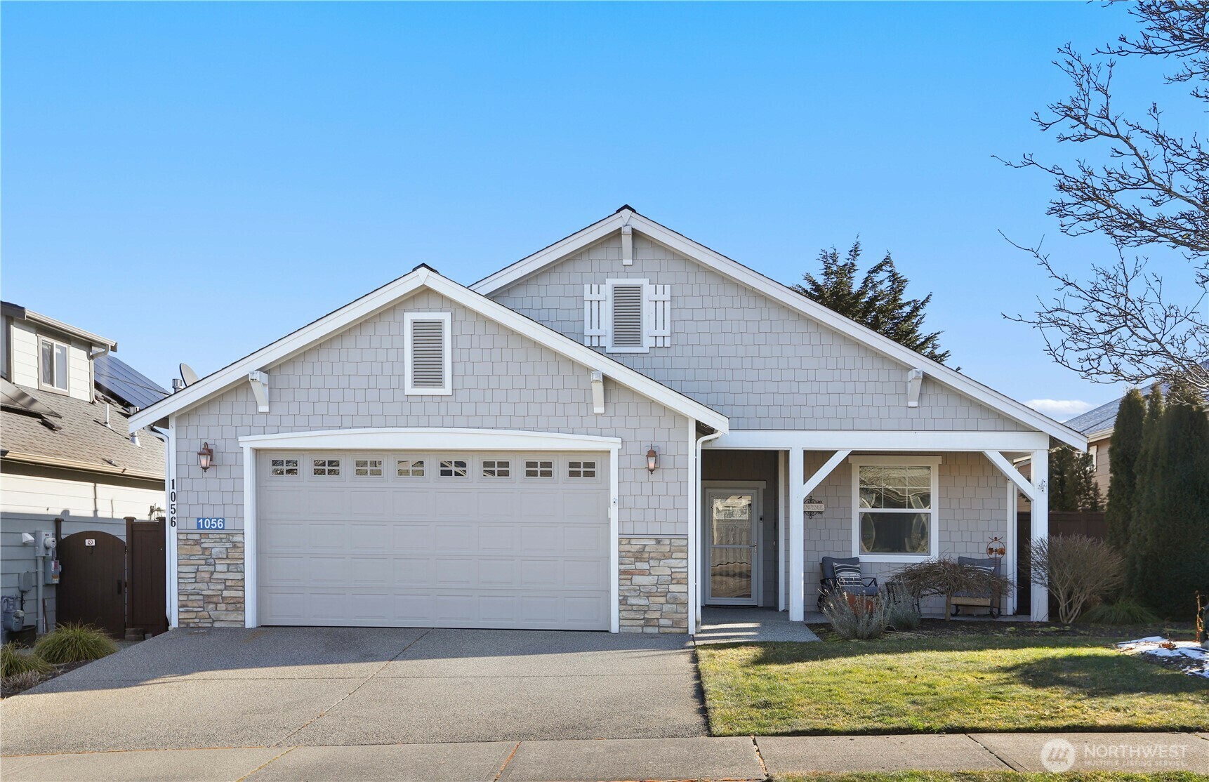 Property Photo:  1056  Chestnut Loop  WA 98274 