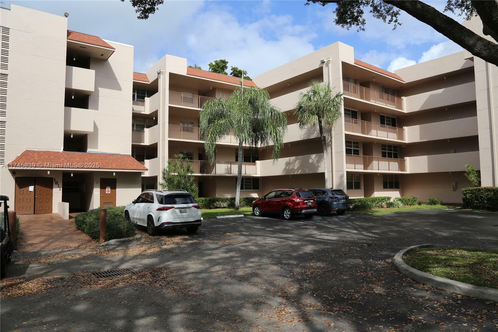 Property Photo:  1811 Sabal Palm Dr 206  FL 33324 