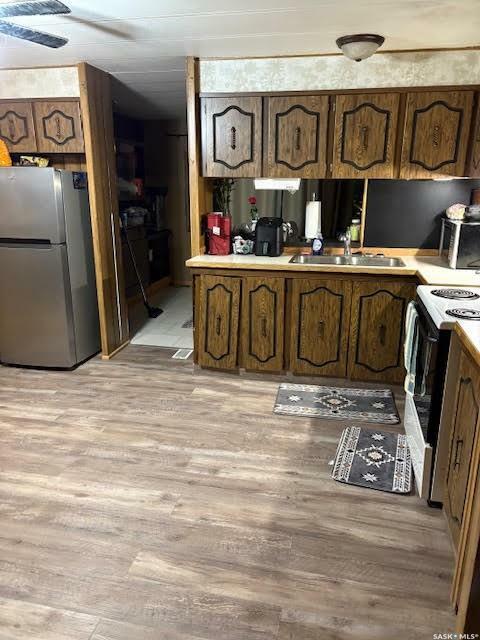 Property Photo:  213 1st Street W  SK S0C 0S0 