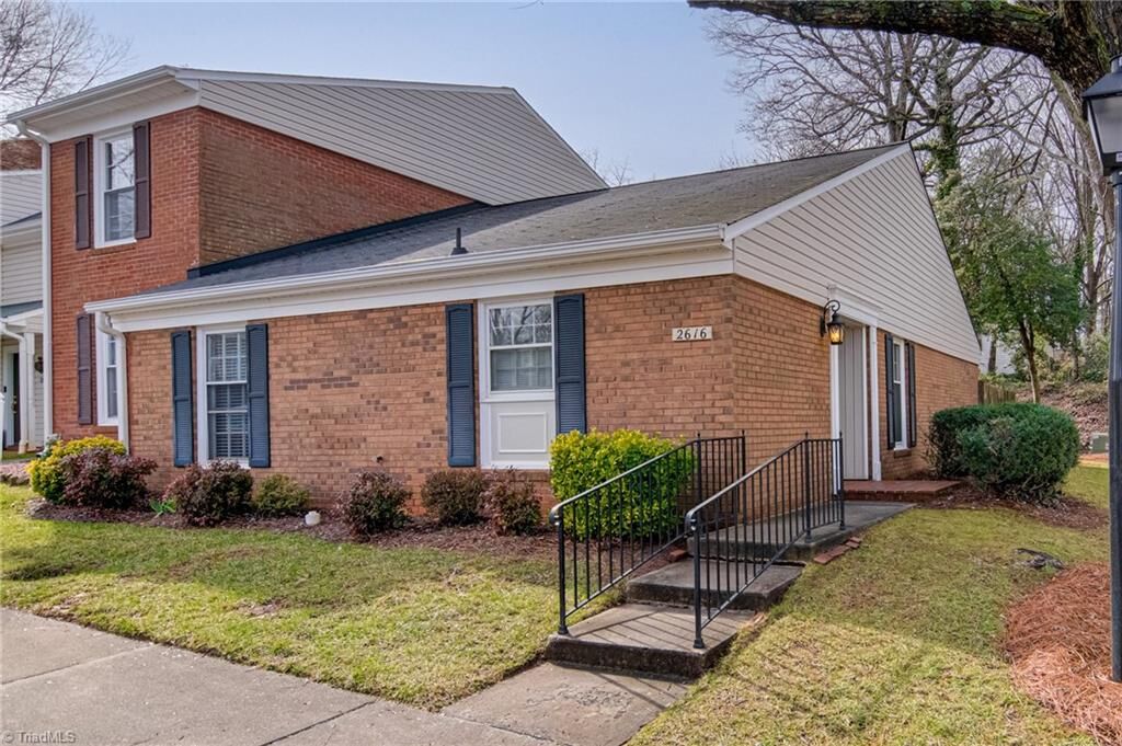 Property Photo:  2616 Saint Johns Place  NC 27106 