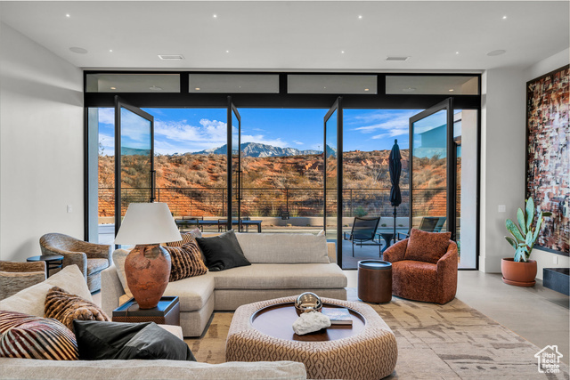 Property Photo: 63 E Colima Rd UT 84780