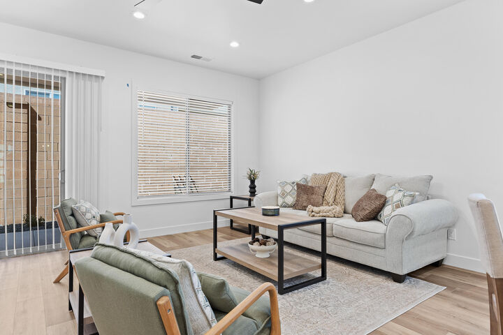 Property Photo: 2129 W 320 S UT 84737