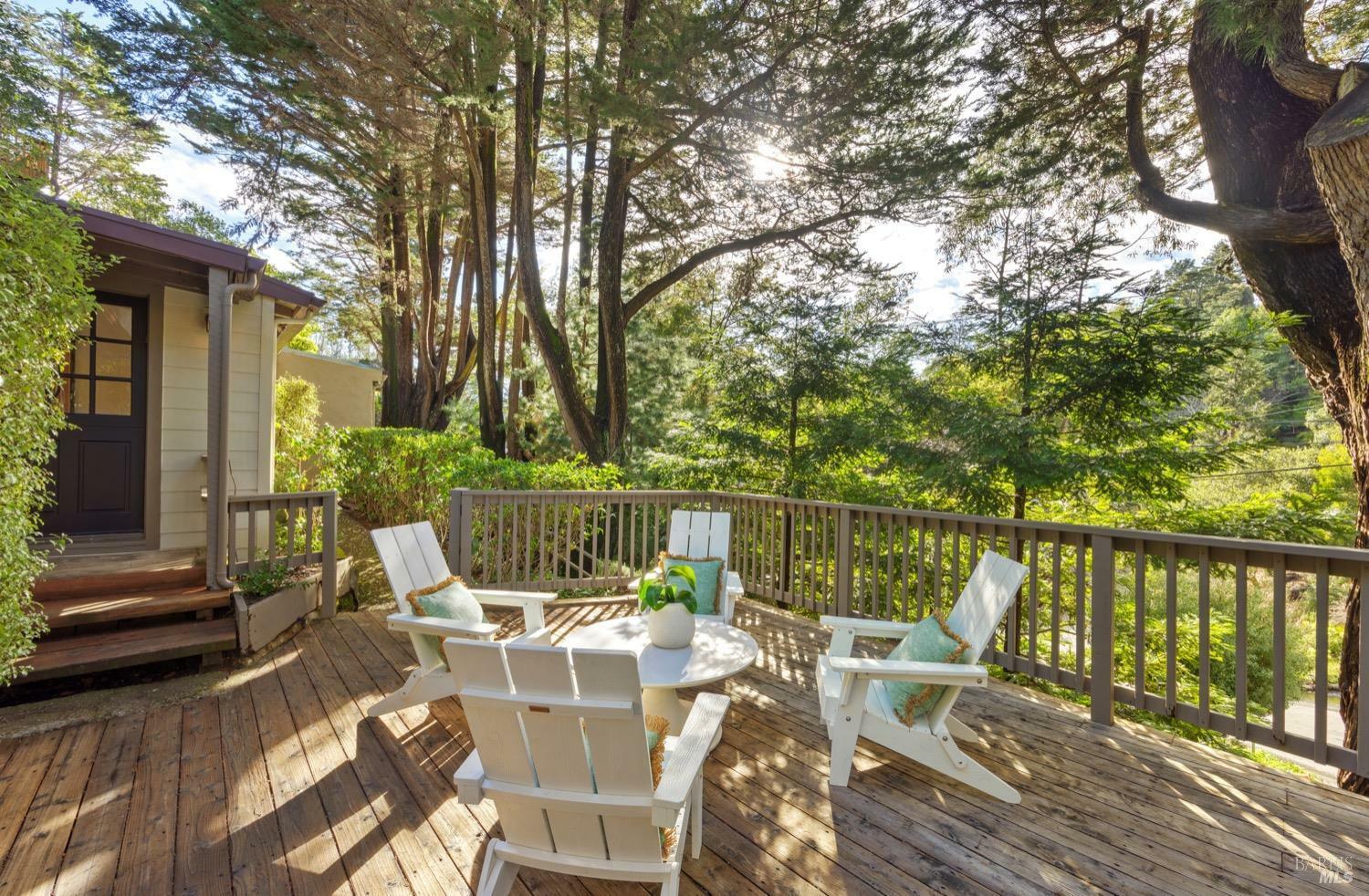 Property Photo:  325 Pine Hill Road  CA 94941 