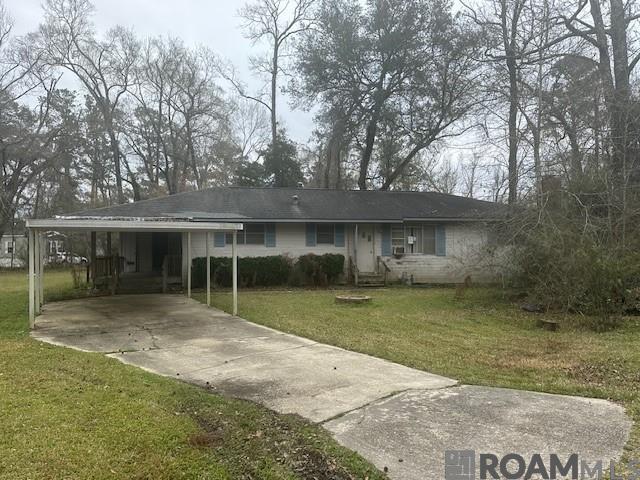 Property Photo: 21465 La Hwy 16 LA 70726