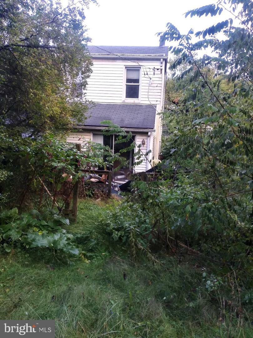 Property Photo:  5 Brook Street  PA 19320 