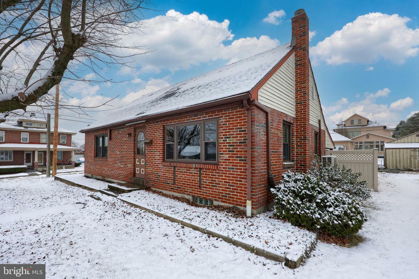 Property Photo:  701 Euclid Avenue  PA 19560 