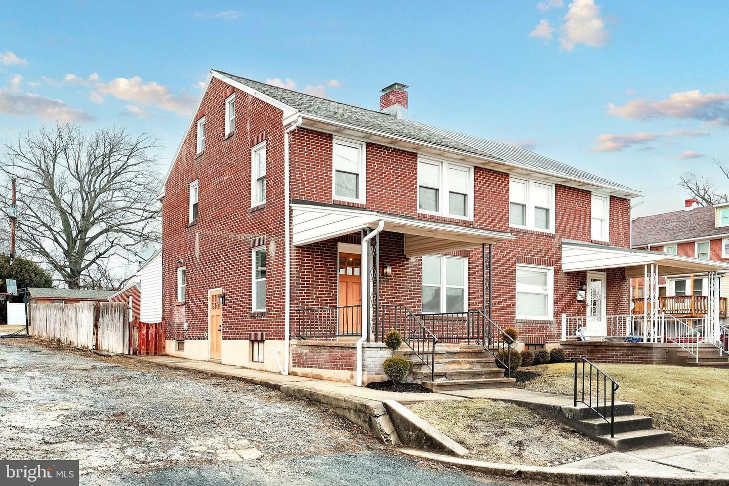 Property Photo:  1611 Meade Street  PA 19607 