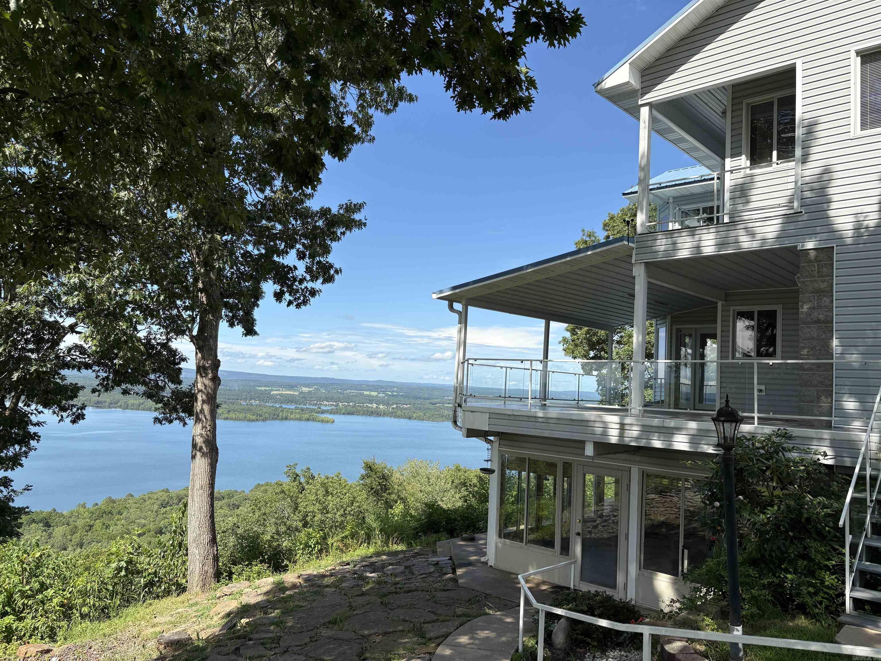 Property Photo: 690 Cliffview AR 72131