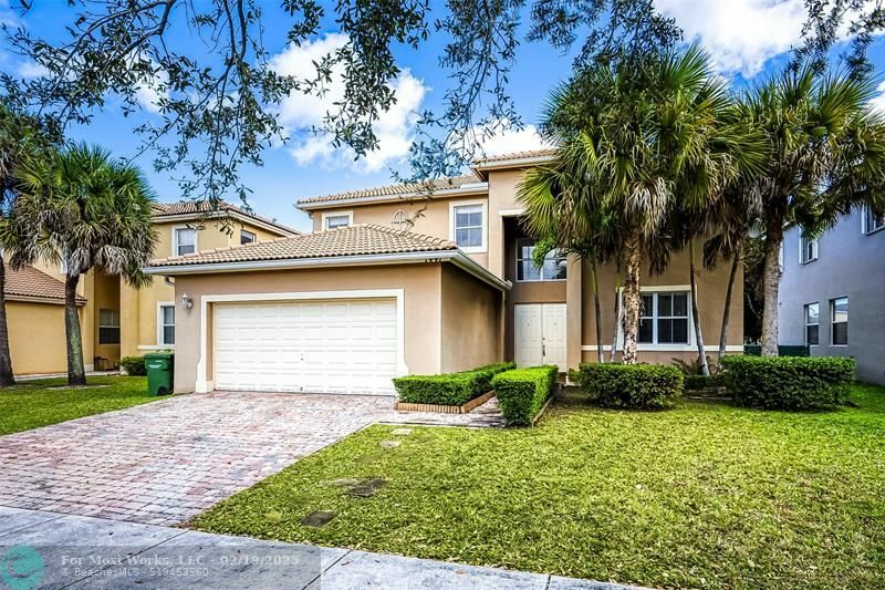 Property Photo:  1441 SE 16th Ave  FL 33035 