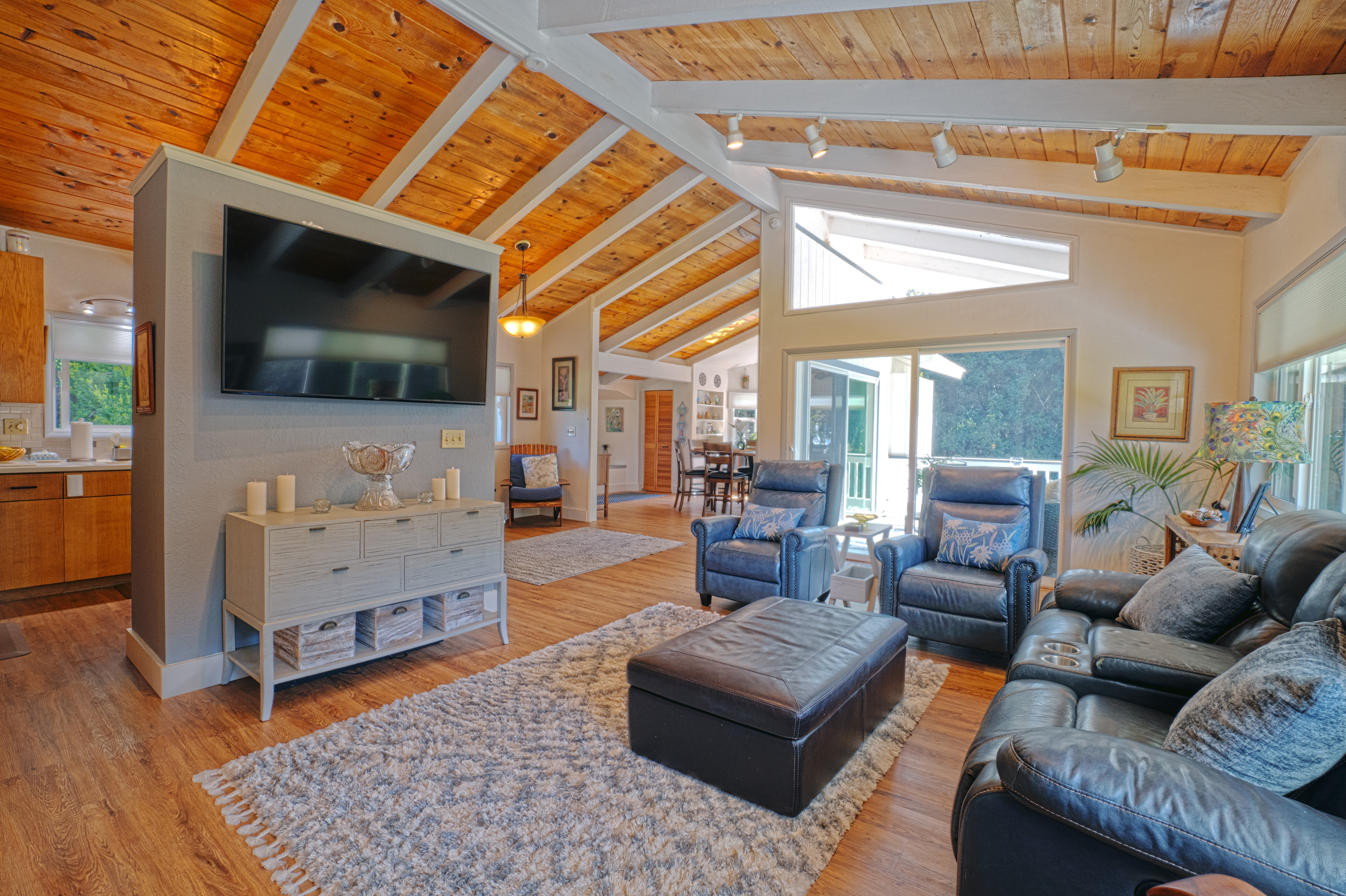 Property Photo: 99-7818 Kanawao Pl HI 96718