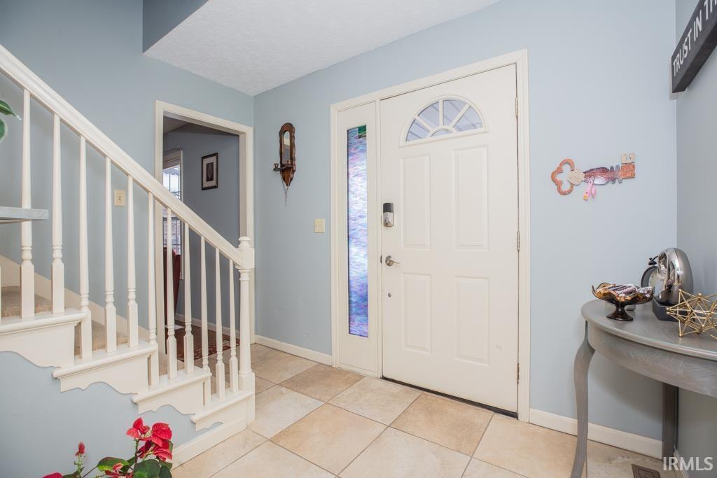 Property Photo: 8929 Southport Drive IN 47711-1064