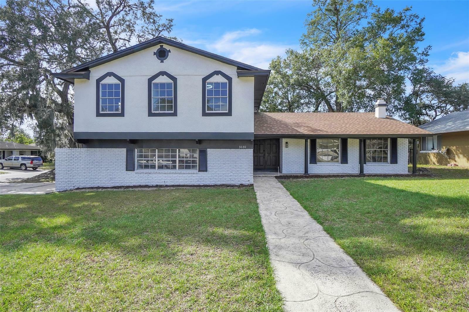 Property Photo: 3020 Rockingham Circle FL 32808