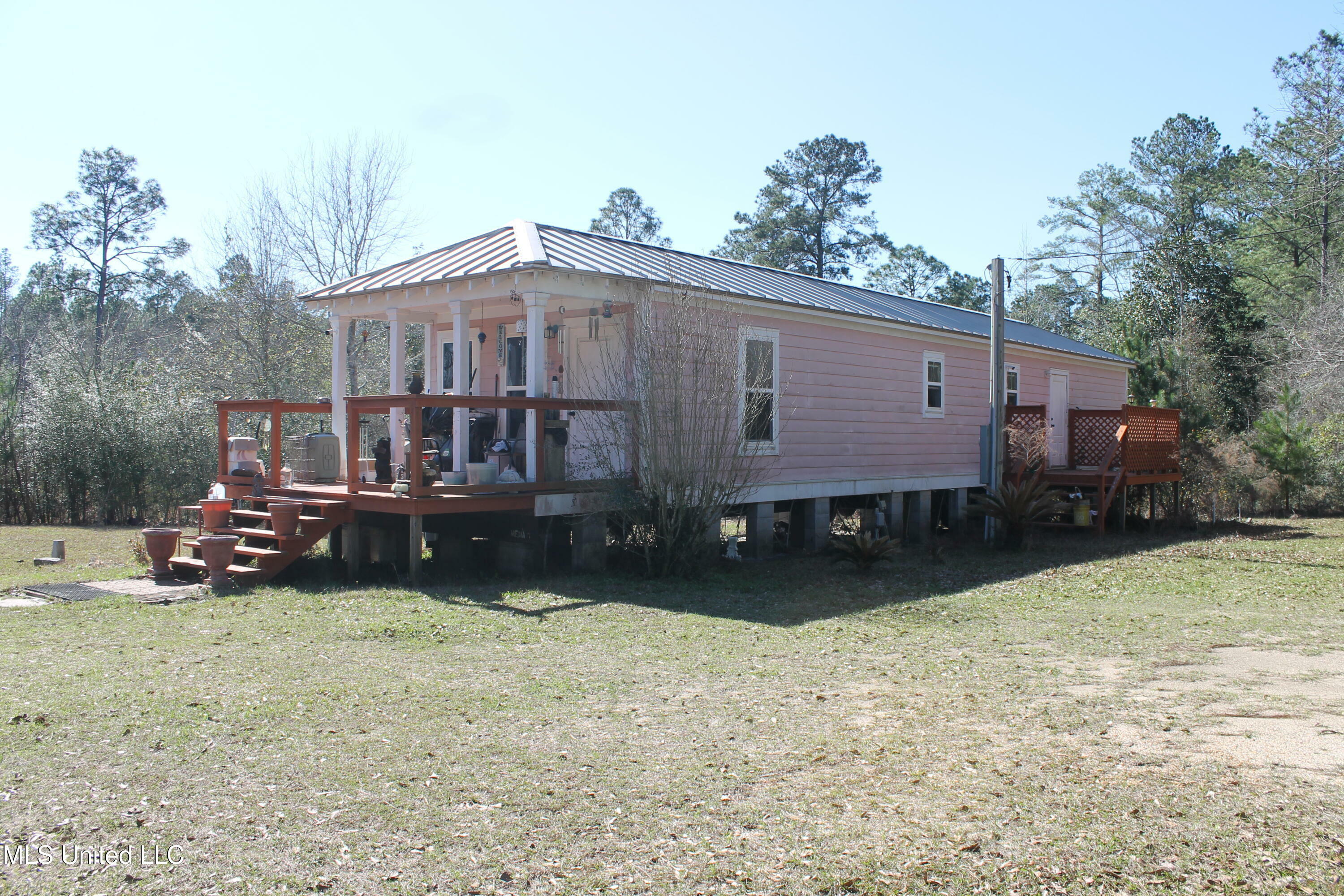 Property Photo:  7130 Cuevas Town Road  MS 39556 