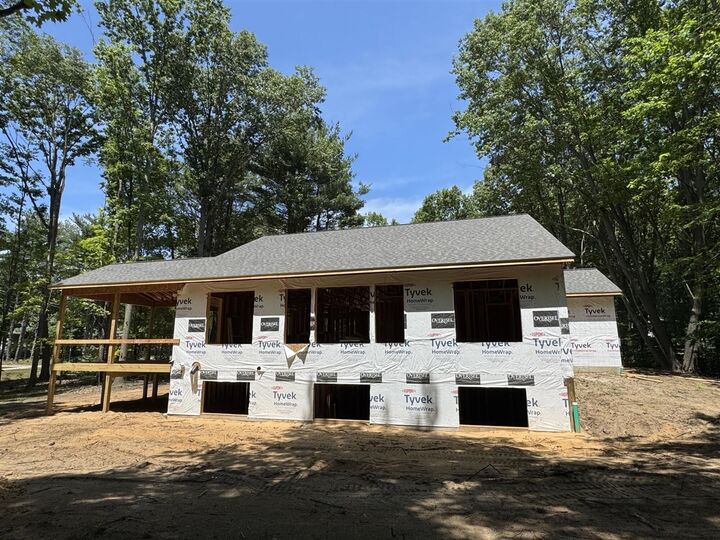 Property Photo: 76831 Wood Crest Court MI 49090