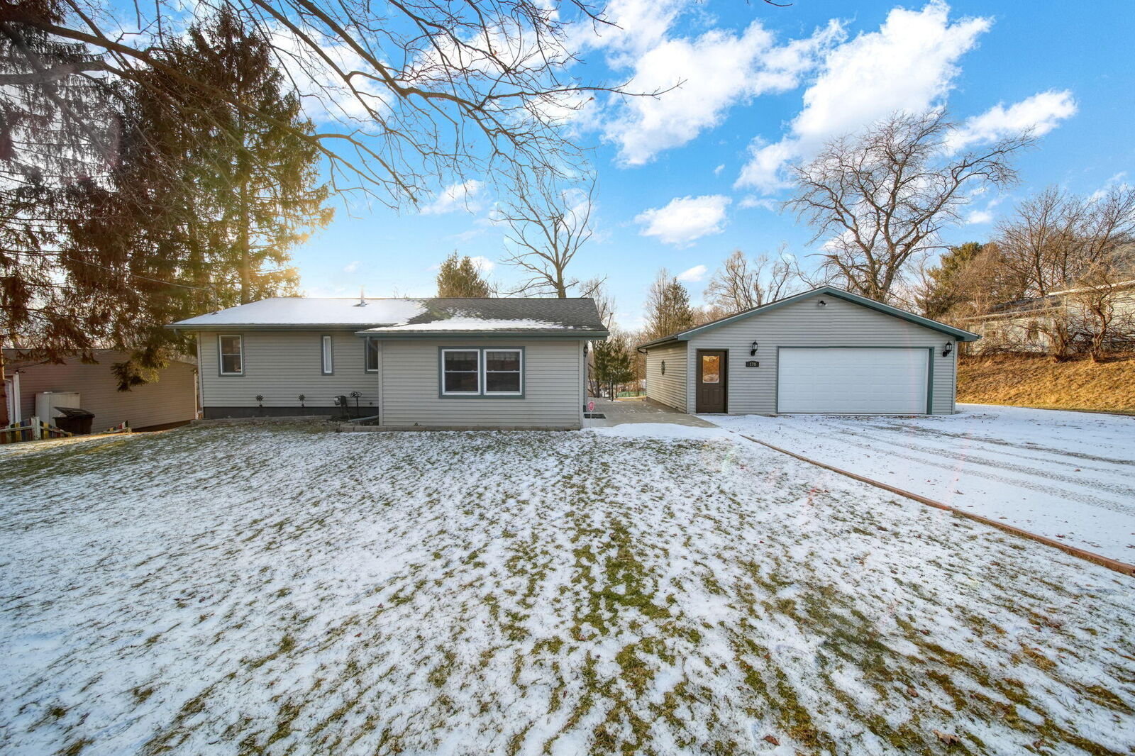 Property Photo:  170 Maple Road  MI 49254 