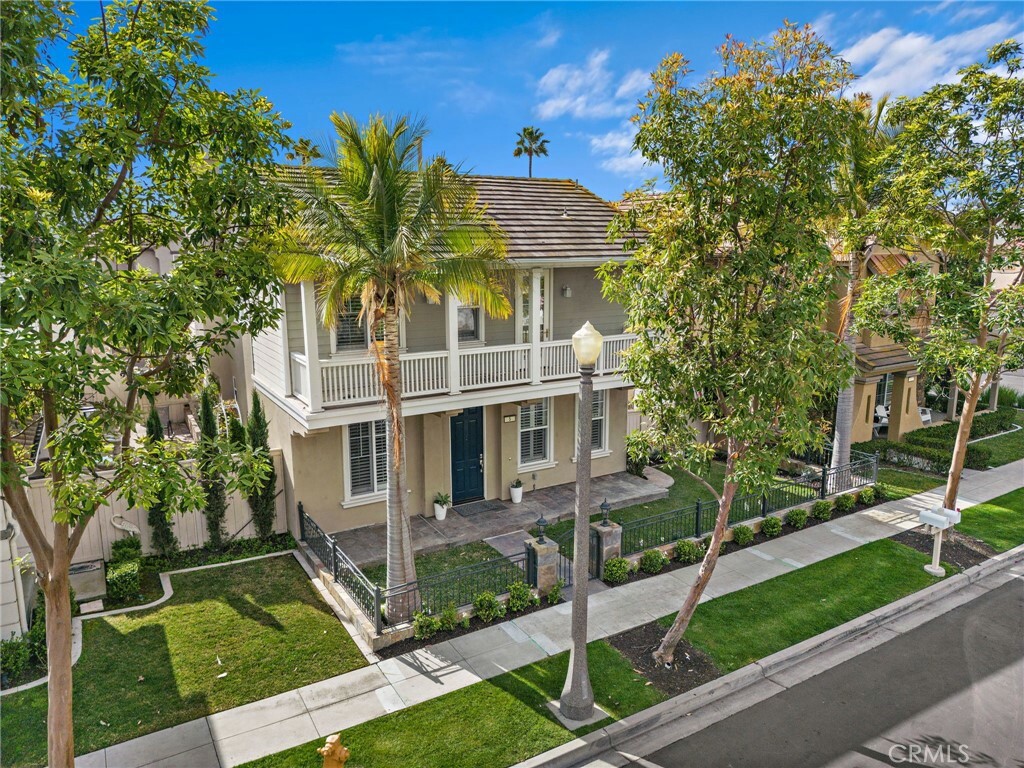 Property Photo: 5 Trumpet Vine CA 92694