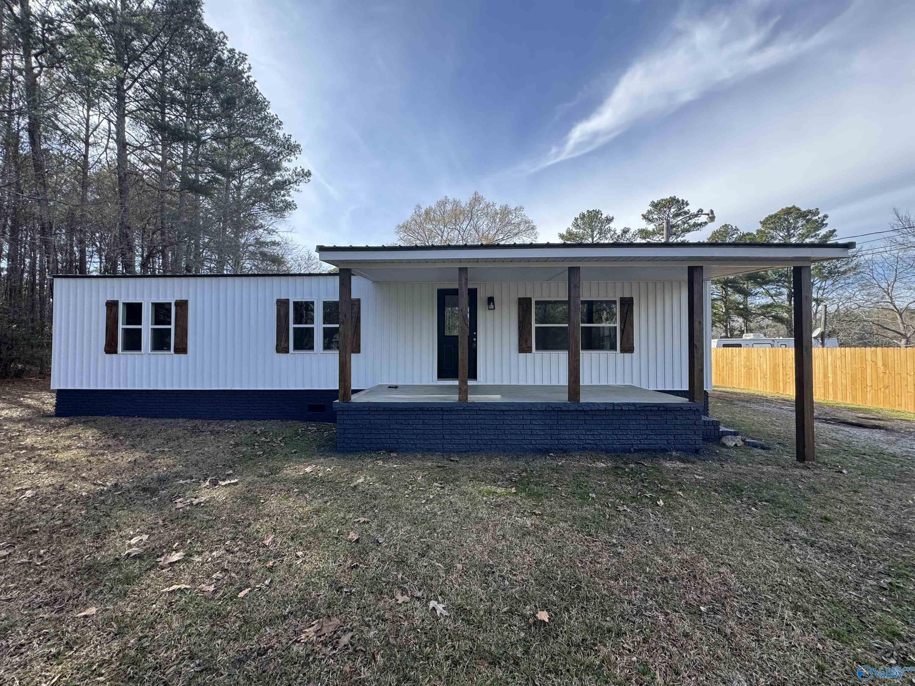 3748 Gidley Avenue  Hokes Bluff AL 35903 photo