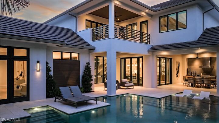 Property Photo: 2021 Gordon Drive E FL 34102