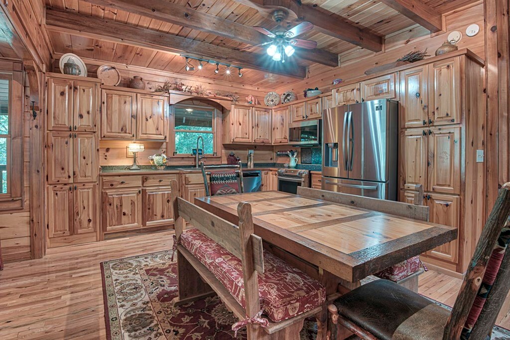 Property Photo: 20 Walker Ridge Way GA 30559